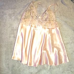 Very pretty nightie